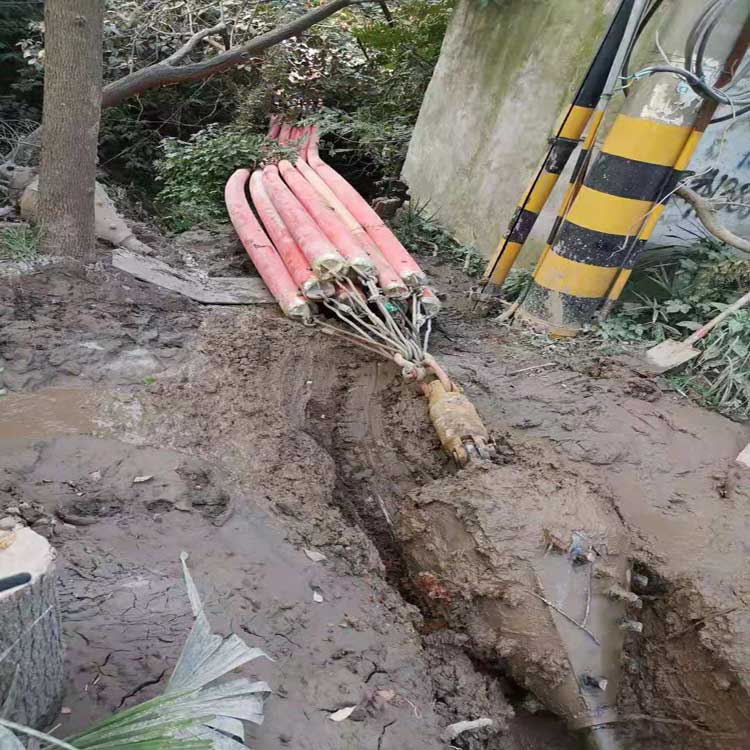 延川拖拉管